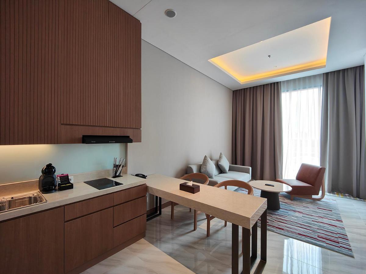 Ra Suites Simatupang Джакарта Екстер'єр фото